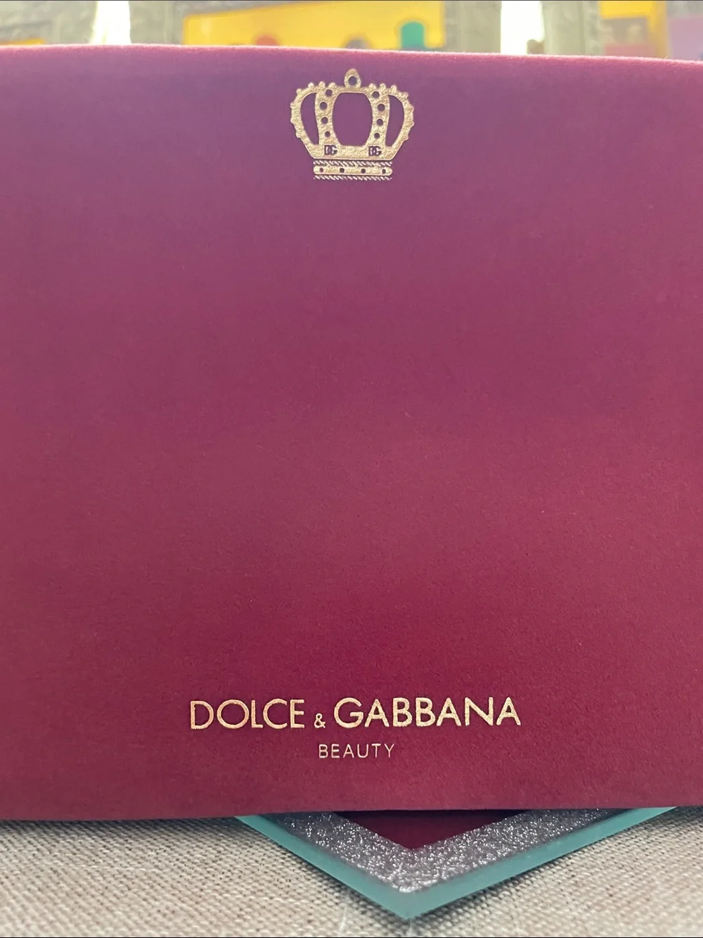 ✨Dolce & Gabbana Deep Burgundy Velvet Cosmetic Case with Gold Emblem✨NEW